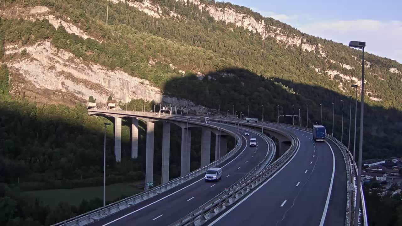 Nantua: Entrée du tunnel de Chamoise