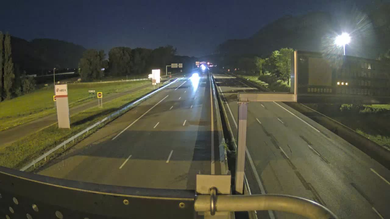 Veurey-Voroize › Sud: Voreppe-A48 près de Grenoble, à l'entrée de la ville, vue orientée vers Grenoble