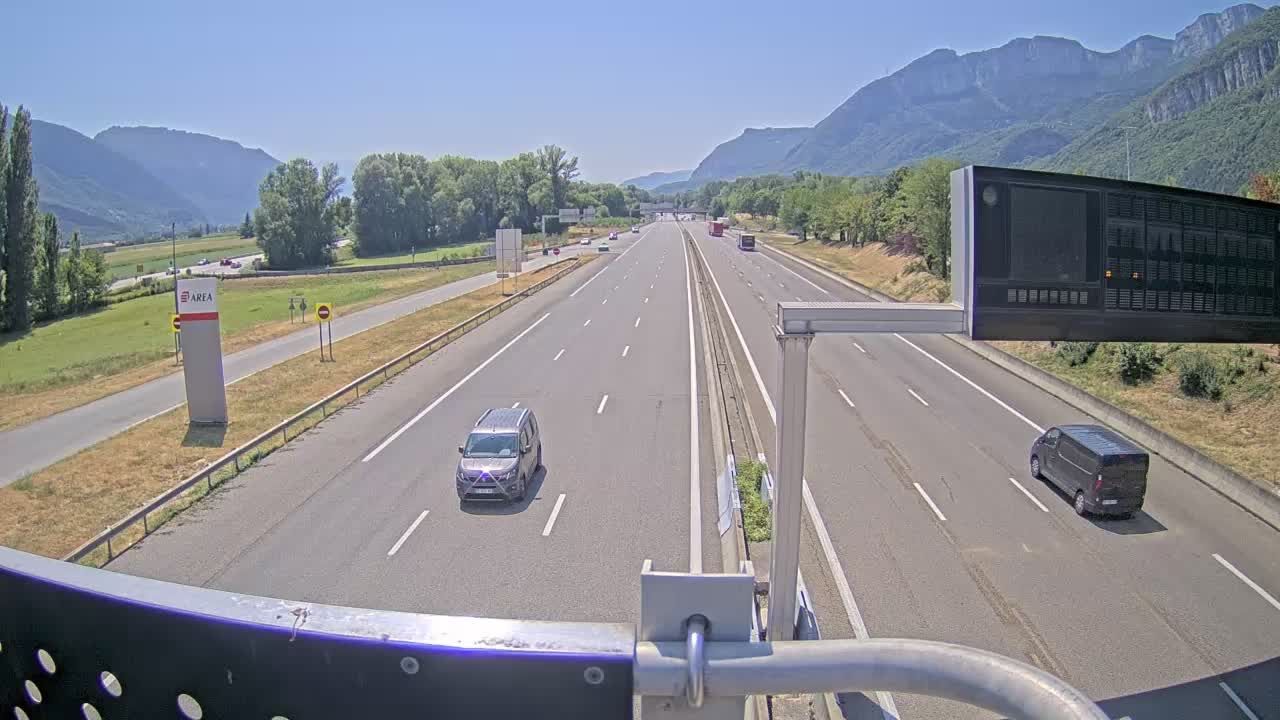 Veurey-Voroize › Sud: Voreppe-A48 près de Grenoble, à l'entrée de la ville, vue orientée vers Grenoble