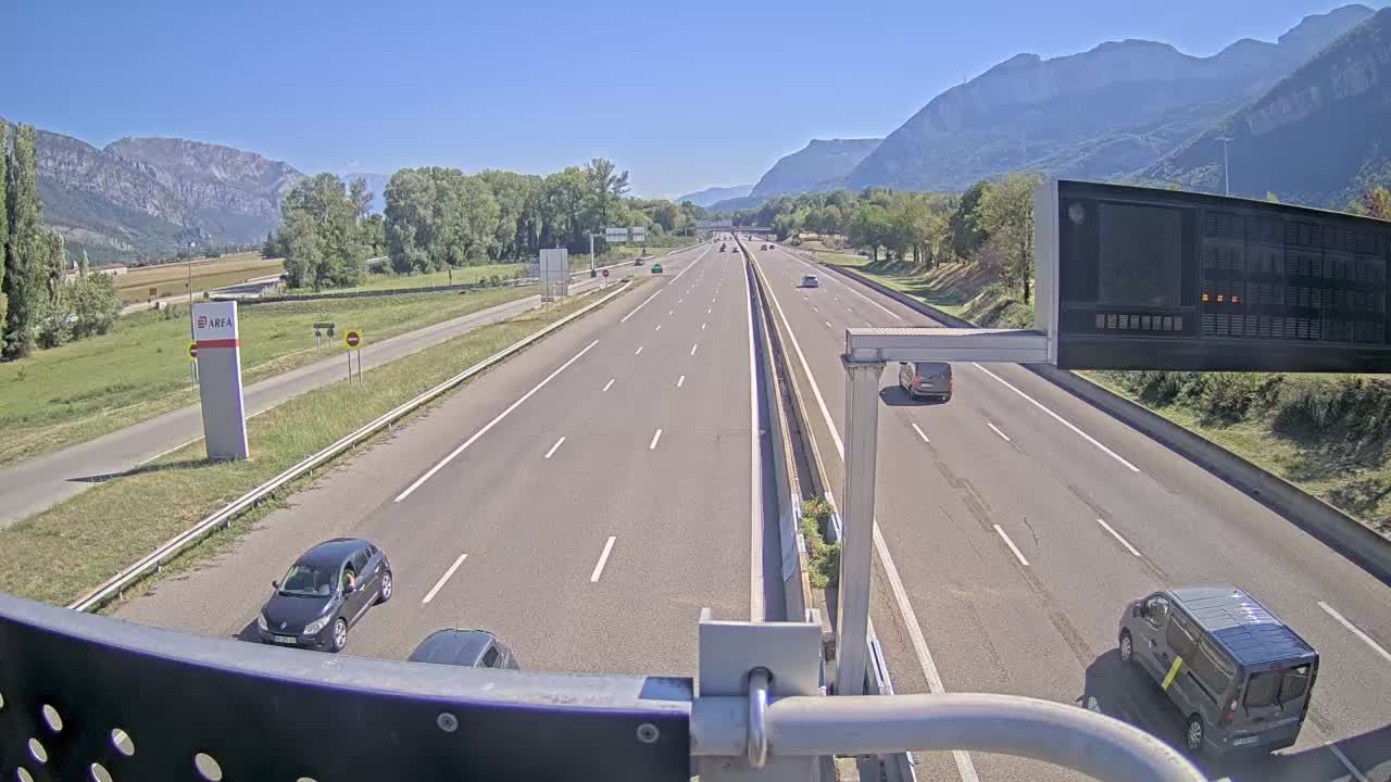 Veurey-Voroize › Sud: Voreppe-A48 près de Grenoble, à l'entrée de la ville, vue orientée vers Grenoble