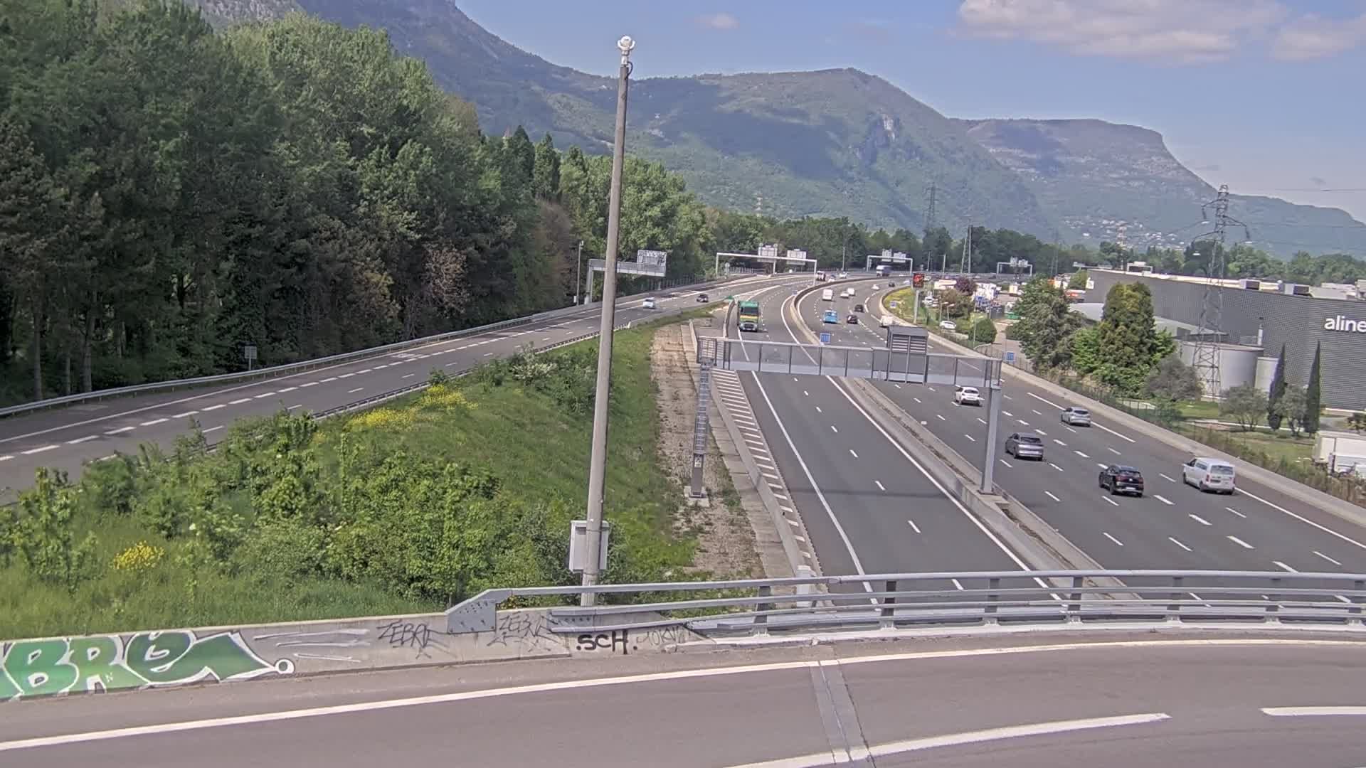 Saint-Égrève: Entrée de l'A480 au nord de Grenoble