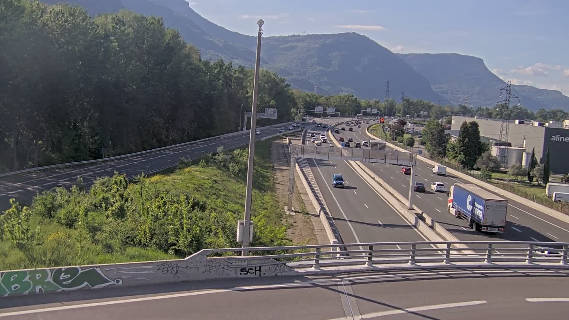 Saint-Égrève: Entrée de l'A480 au nord de Grenoble