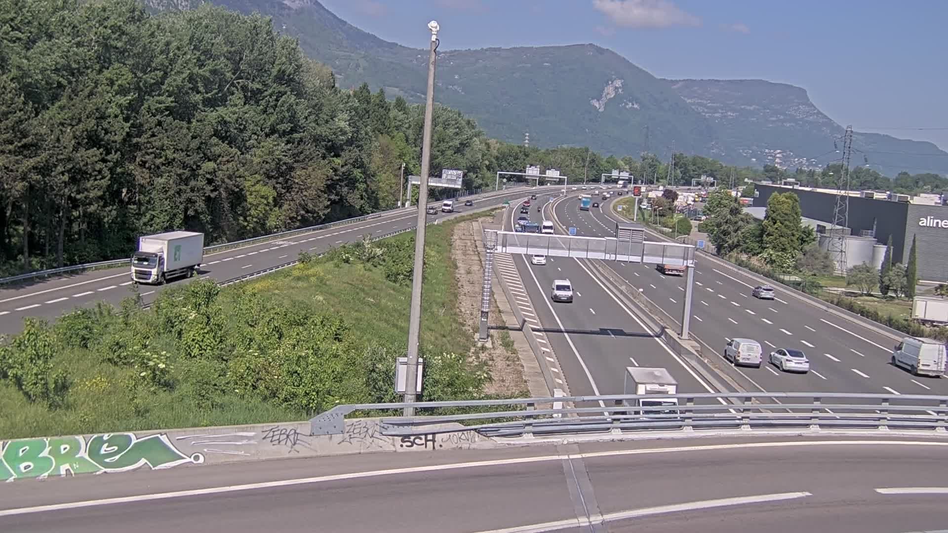 Saint-Égrève: Entrée de l'A480 au nord de Grenoble
