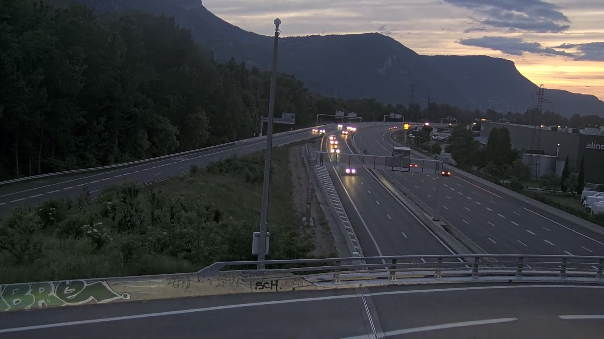 Saint-Égrève: Entrée de l'A480 au nord de Grenoble