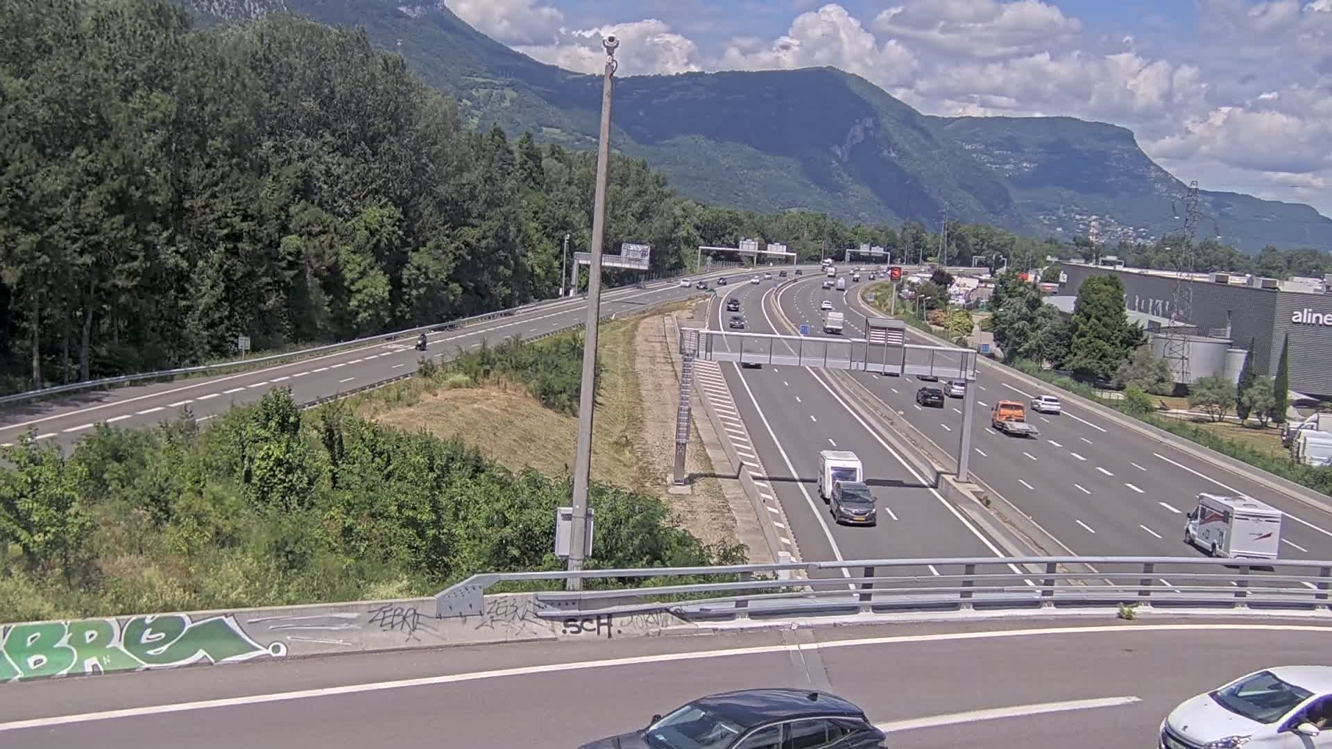 Saint-Égrève: Entrée de l'A480 au nord de Grenoble