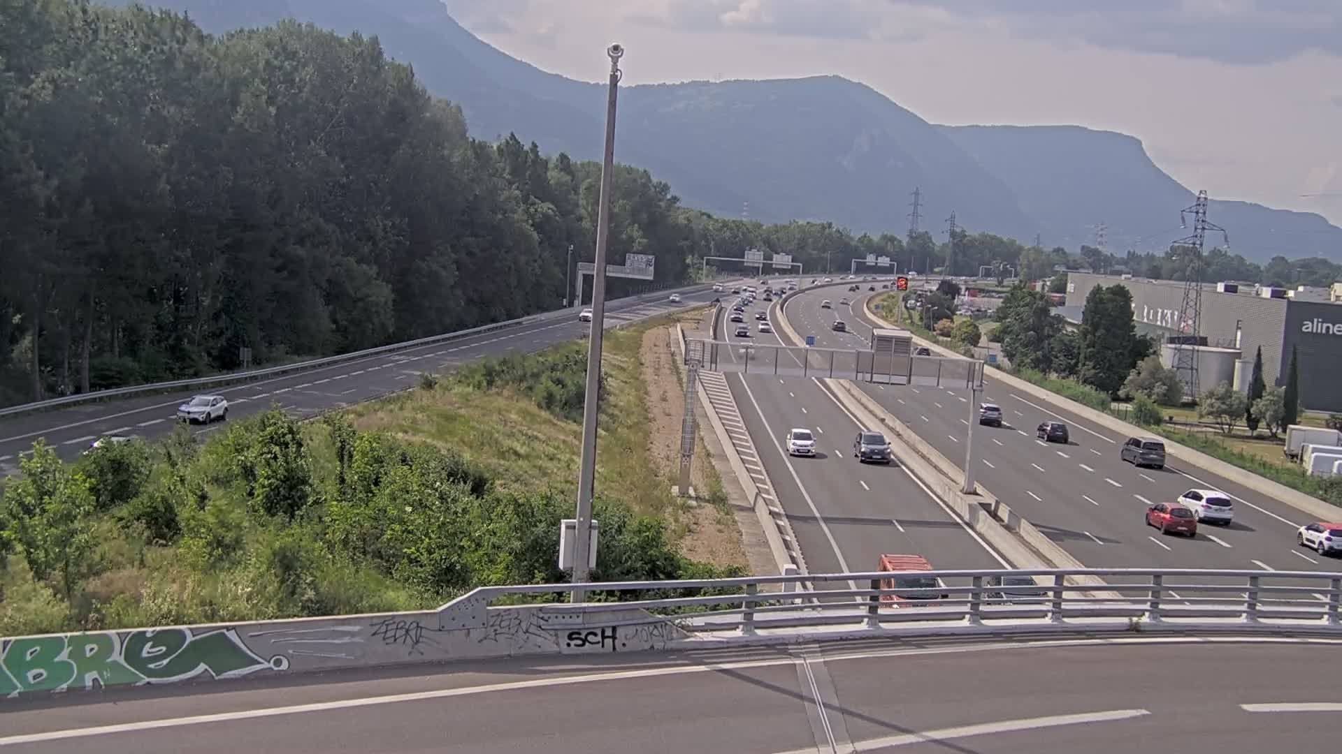 Saint-Égrève: Entrée de l'A480 au nord de Grenoble