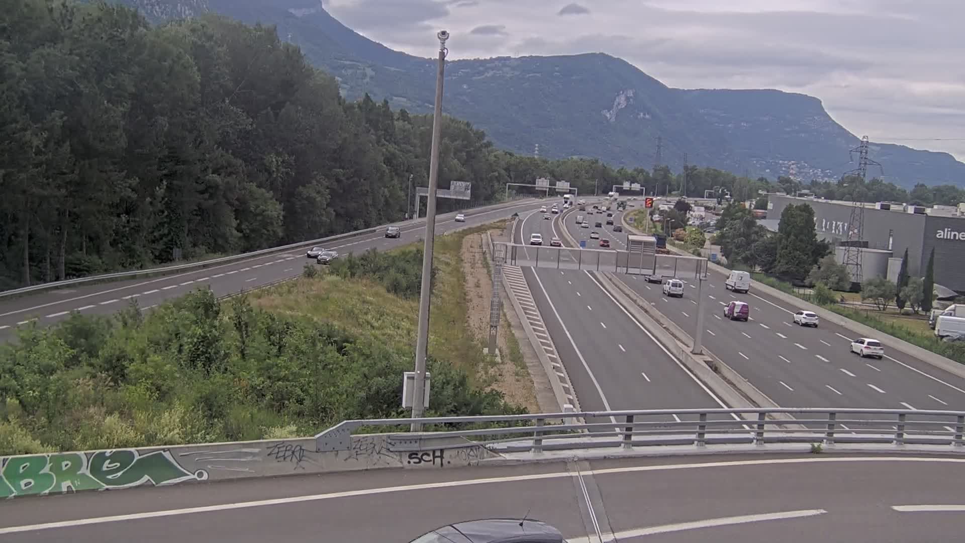 Saint-Égrève: Entrée de l'A480 au nord de Grenoble