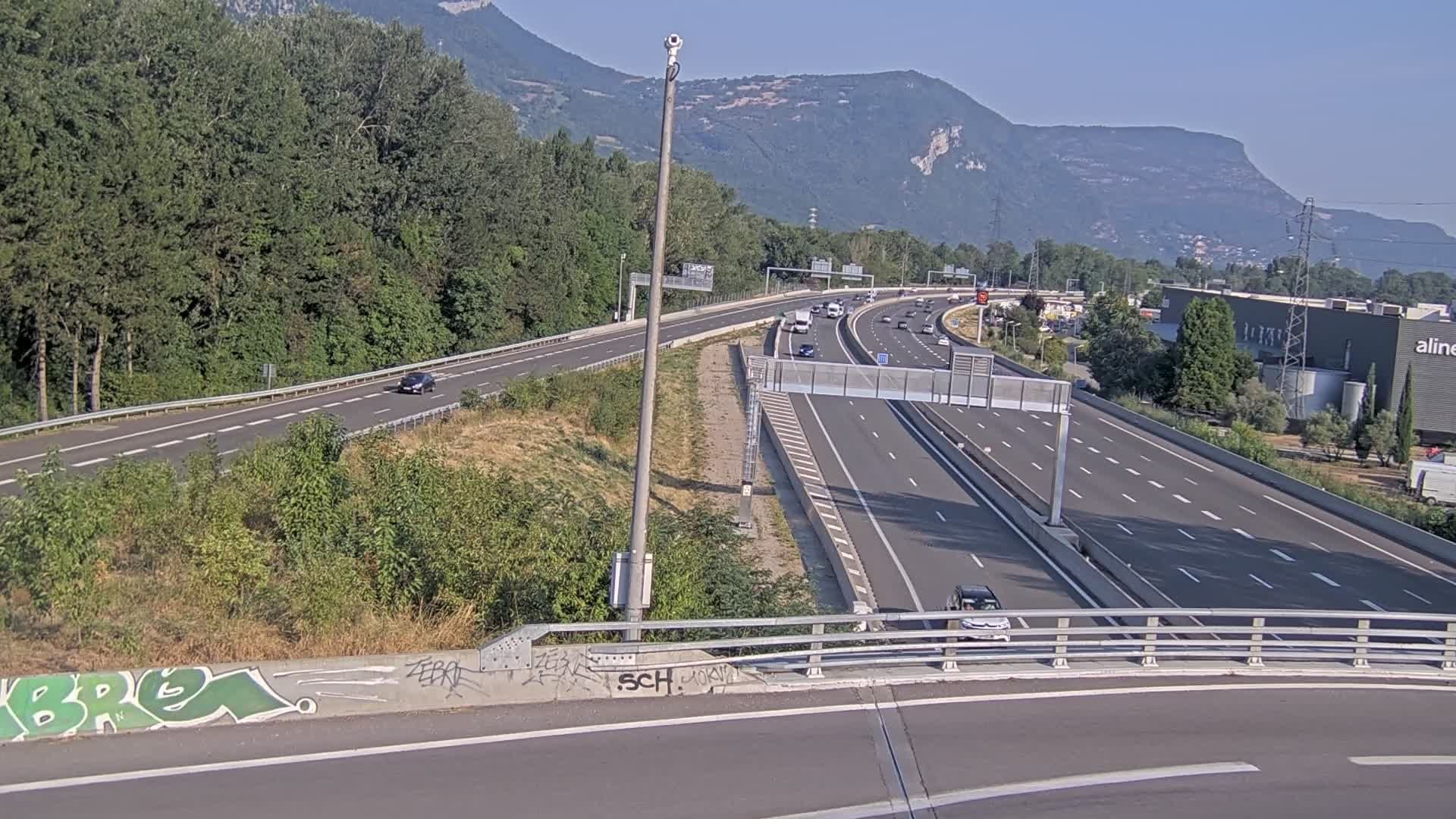 Saint-Égrève: Entrée de l'A480 au nord de Grenoble