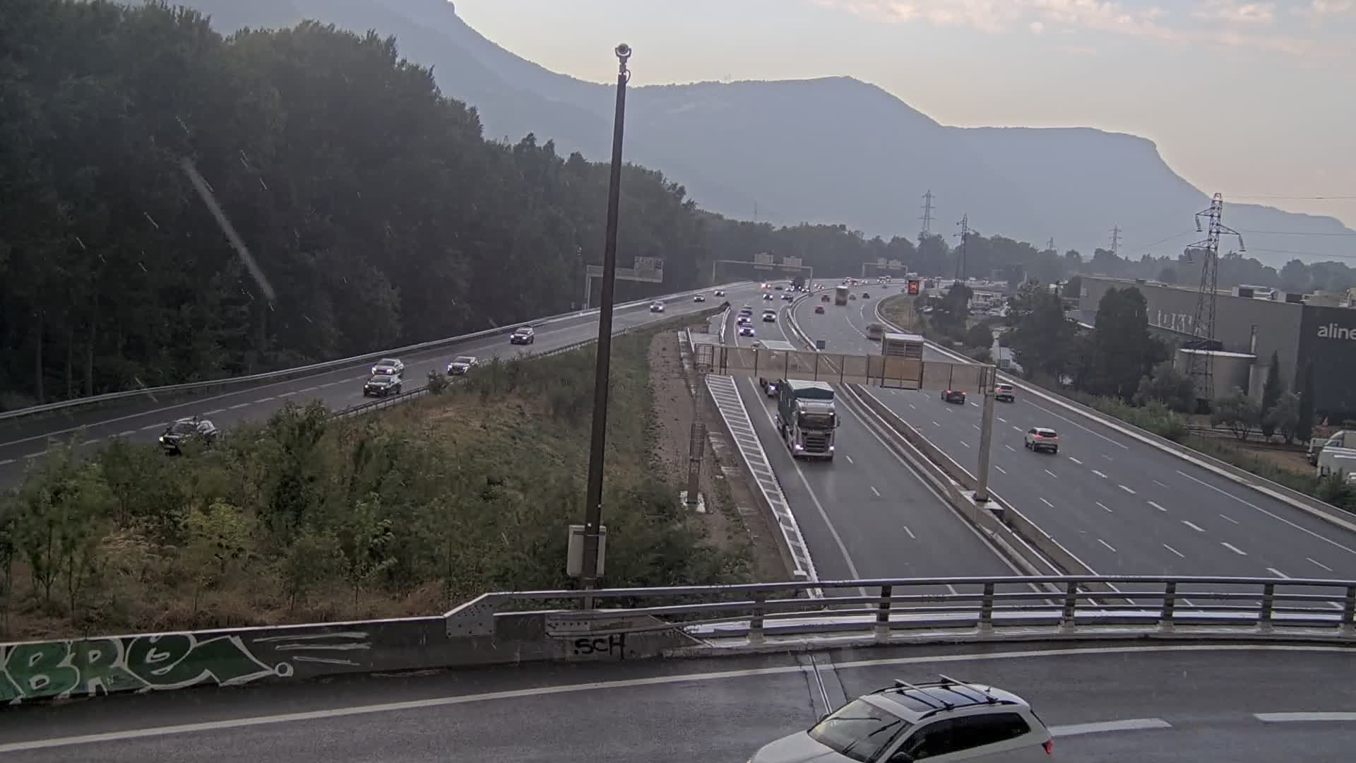 Saint-Égrève: Entrée de l'A480 au nord de Grenoble