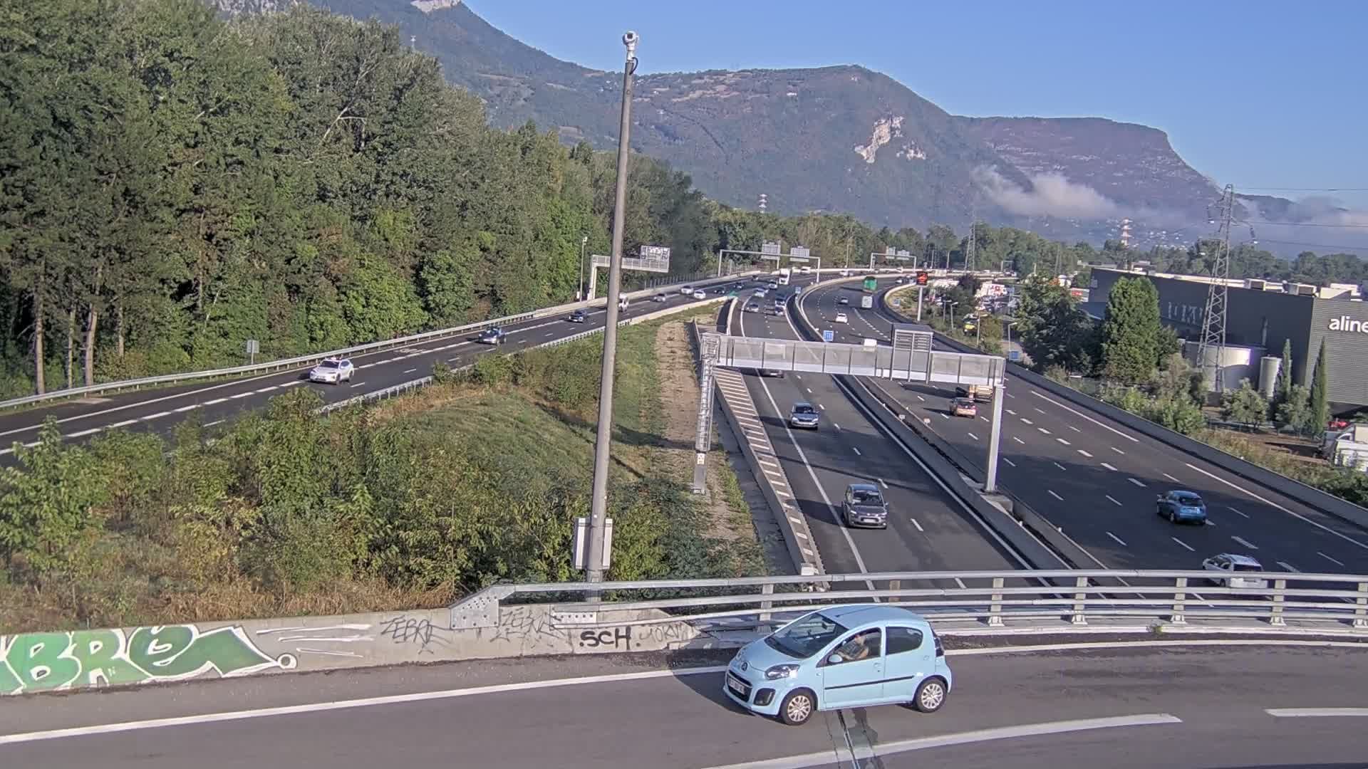 Saint-Égrève: Entrée de l'A480 au nord de Grenoble