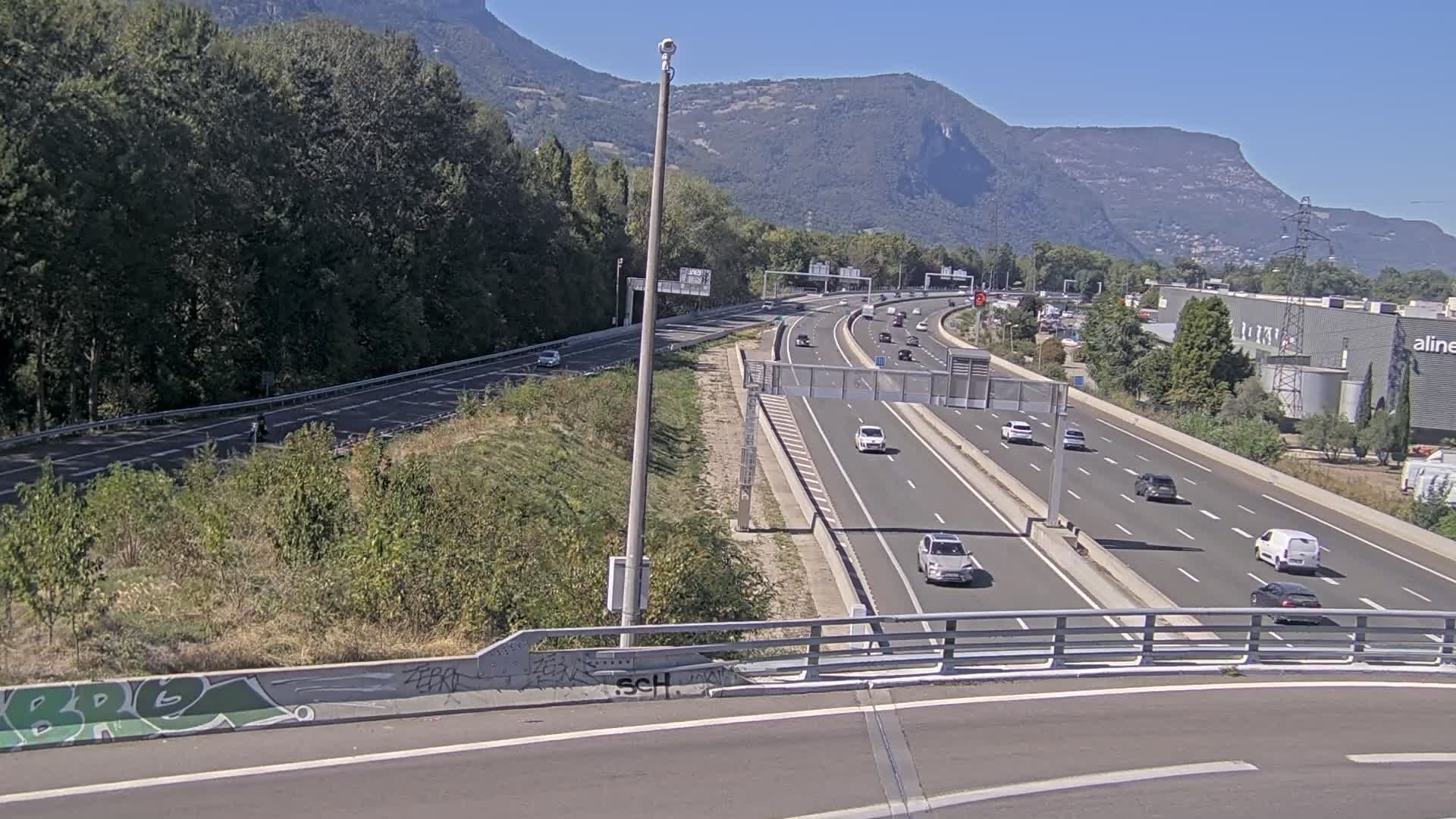 Saint-Égrève: Entrée de l'A480 au nord de Grenoble