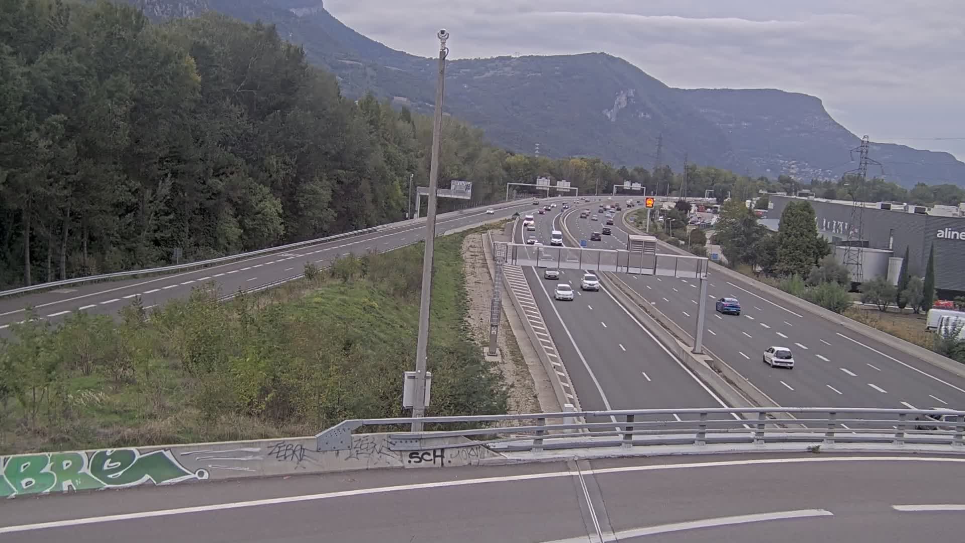 Saint-Égrève: Entrée de l'A480 au nord de Grenoble