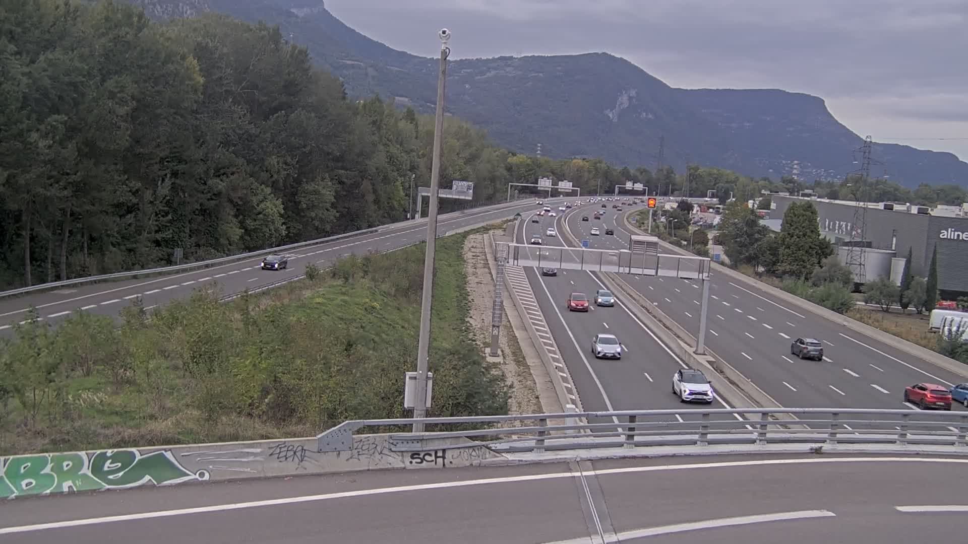 Saint-Égrève: Entrée de l'A480 au nord de Grenoble