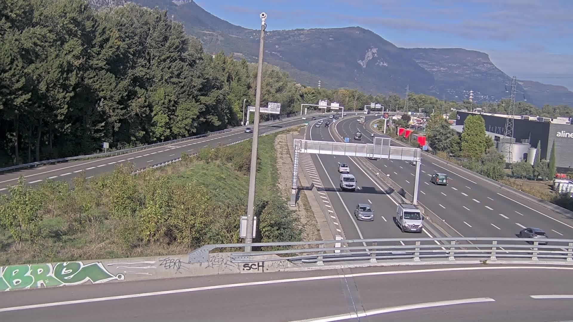 Saint-Égrève: Entrée de l'A480 au nord de Grenoble