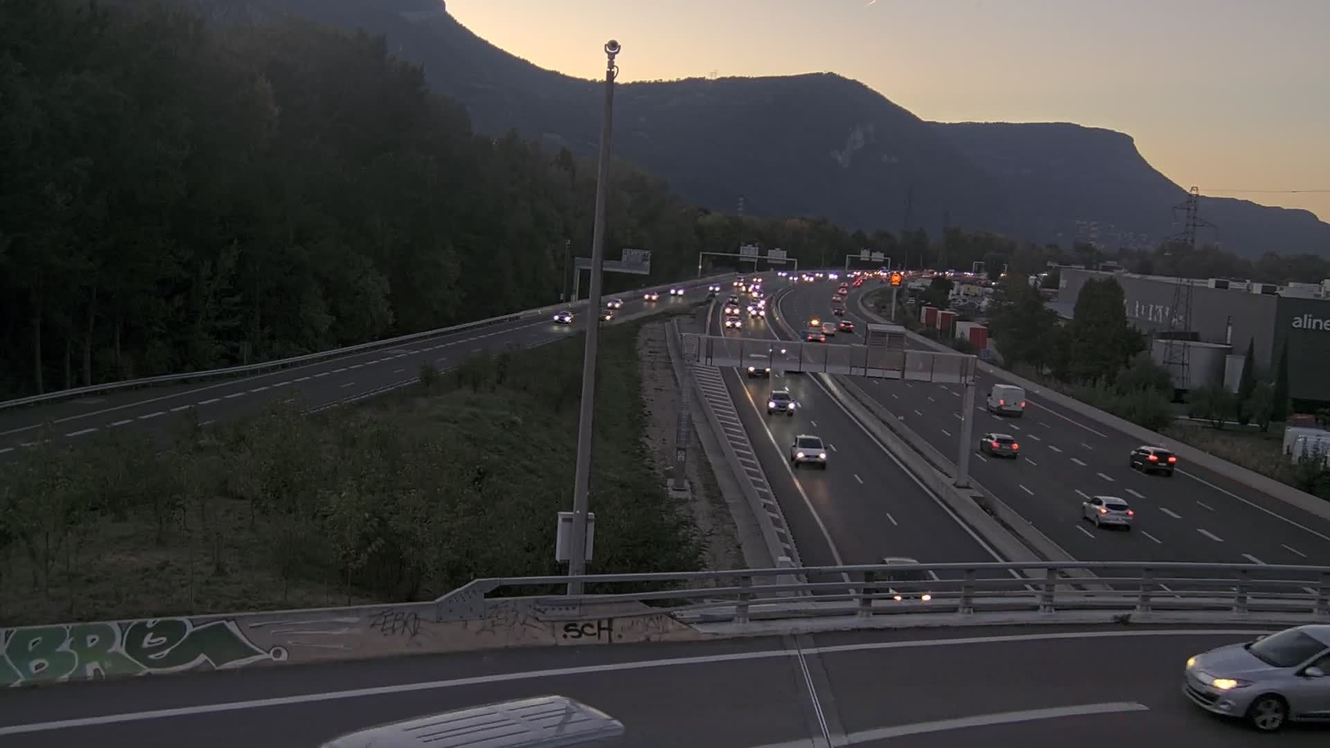 Saint-Égrève: Entrée de l'A480 au nord de Grenoble