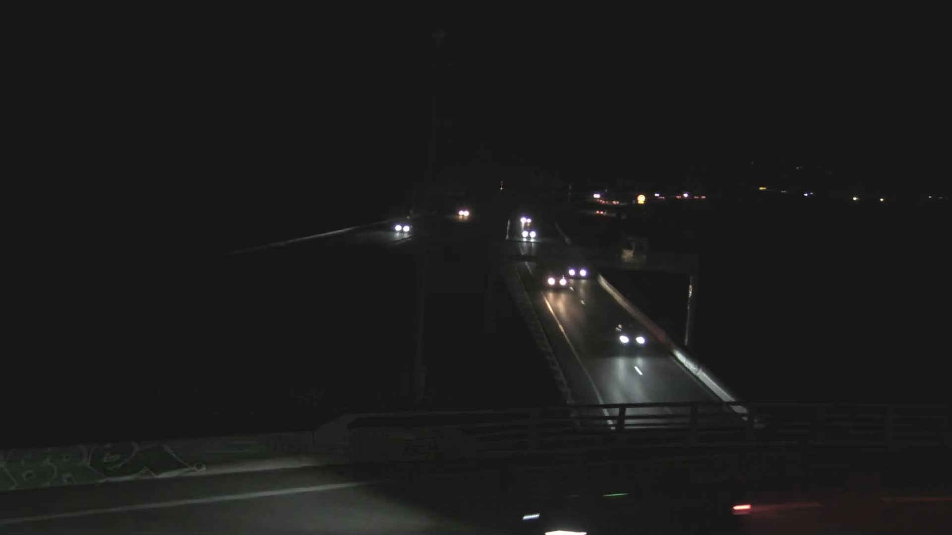 Saint-Égrève: Entrée de l'A480 au nord de Grenoble