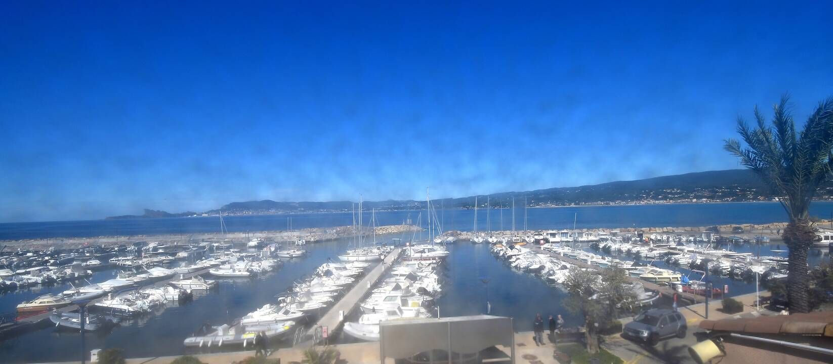 Saint-Cyr-sur-Mer › Nord-ouest: Port de la Madrague