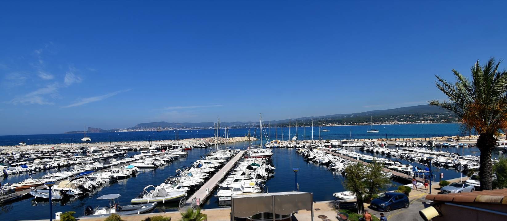Saint-Cyr-sur-Mer › Nord-ouest: Port de la Madrague