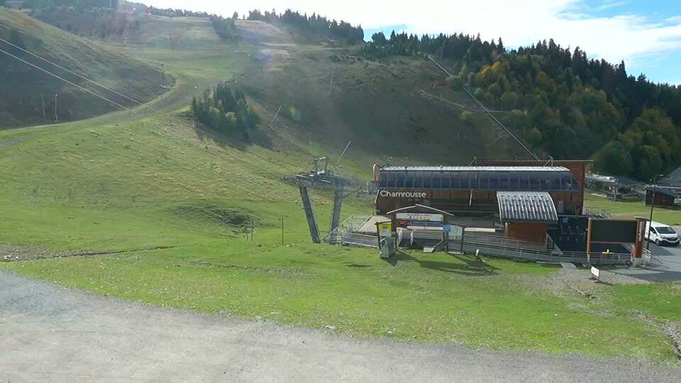 Chamrousse: Rhône-Alpes, France - Front de Neige Recoin
