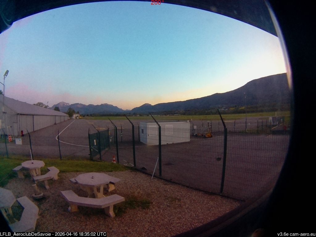 La Motte-Servolex › Sud-ouest: Aéroclub de Savoie