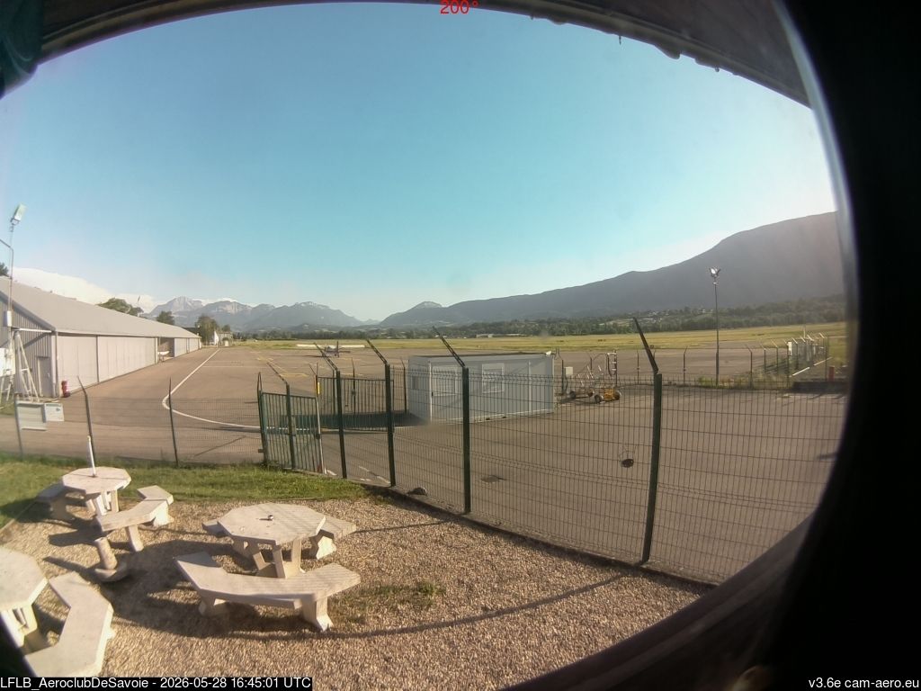 La Motte-Servolex › Sud-ouest: Aéroclub de Savoie