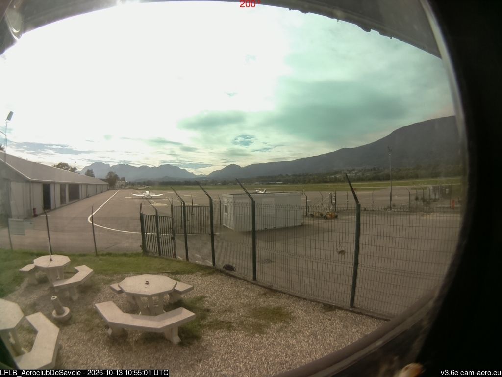 La Motte-Servolex › Sud-ouest: Aéroclub de Savoie