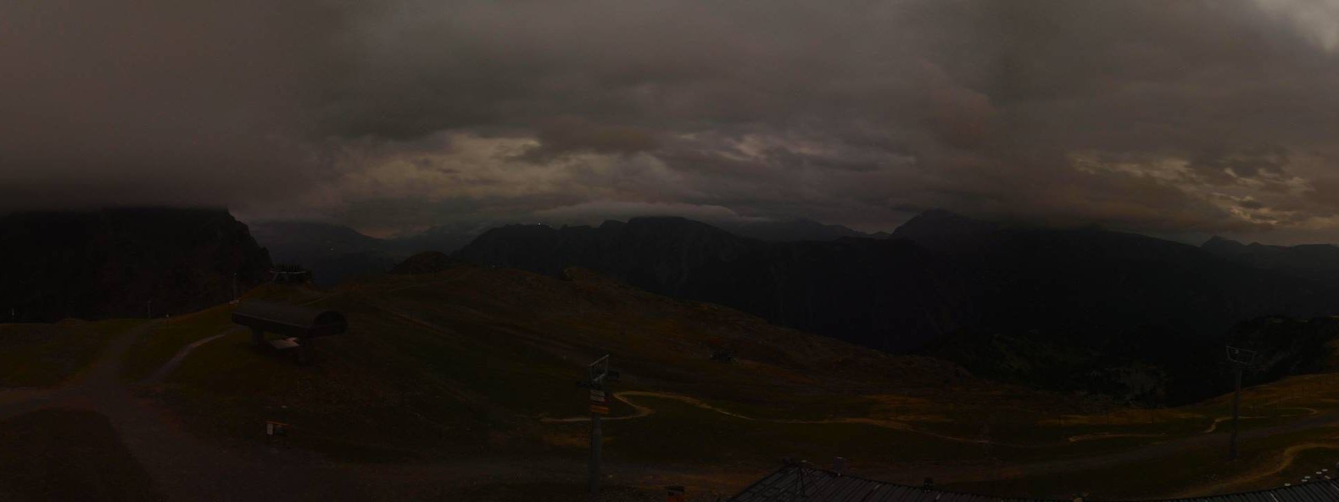 Chamrousse › Sud-ouest: Massif du Taillefer