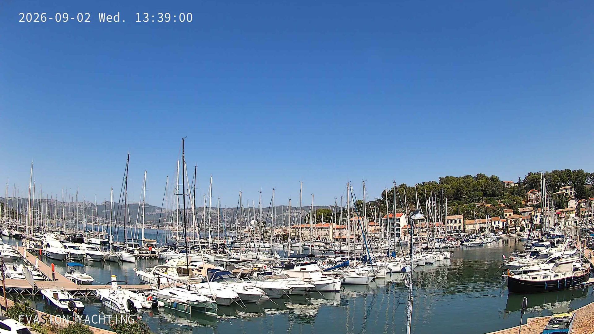 Saint-Mandrier-sur-Mer › Nord-est: Port de plaisance de Saint mandrier sur mer - Plage du Canon