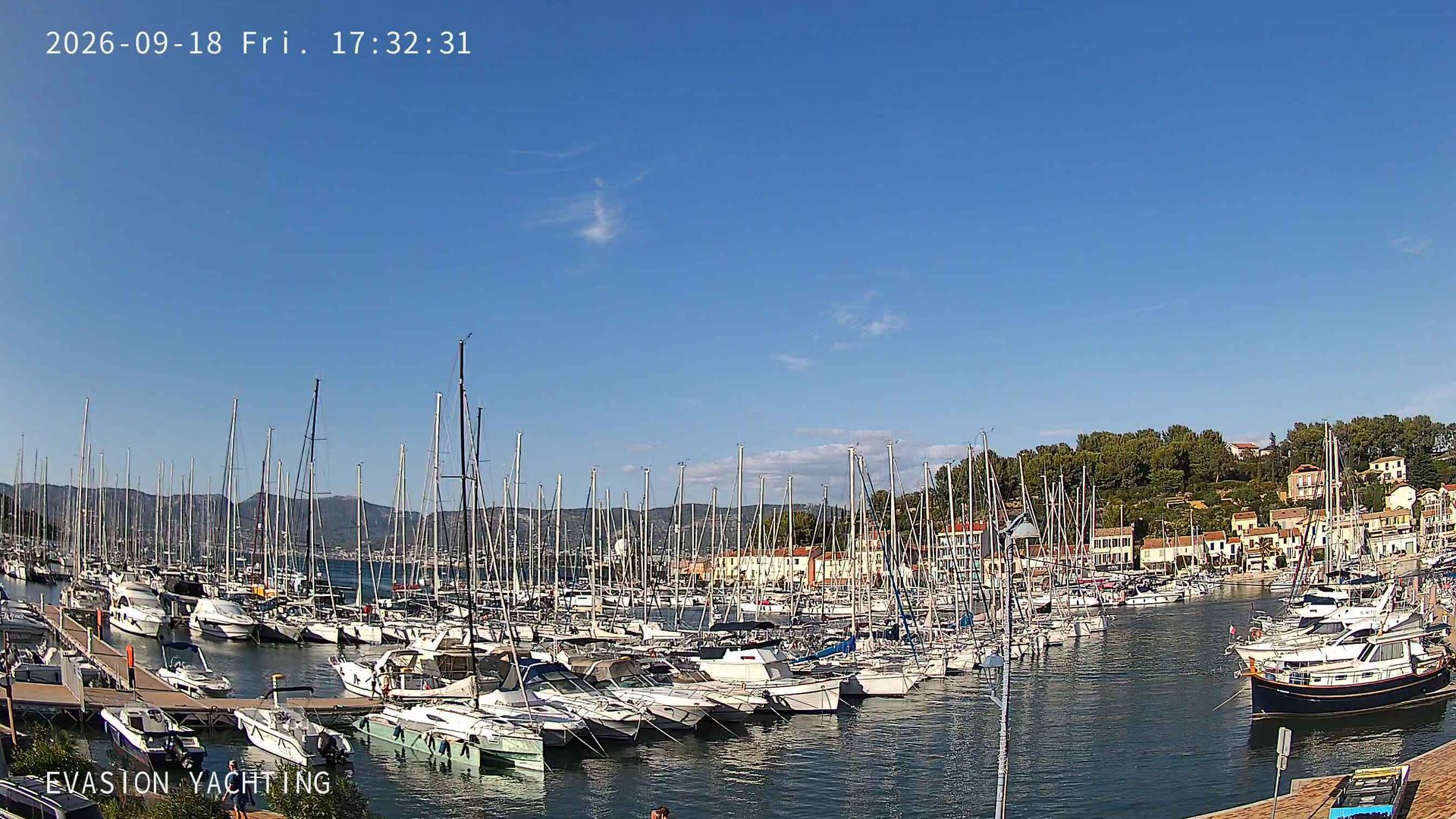 Saint-Mandrier-sur-Mer › Nord-est: Port de plaisance de Saint mandrier sur mer - Plage du Canon