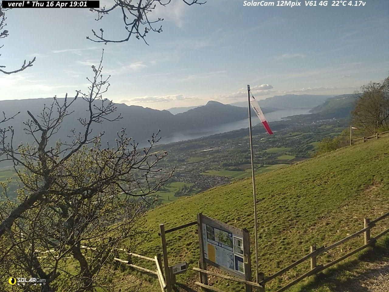 Verel-Pragondran: Décollage parapente