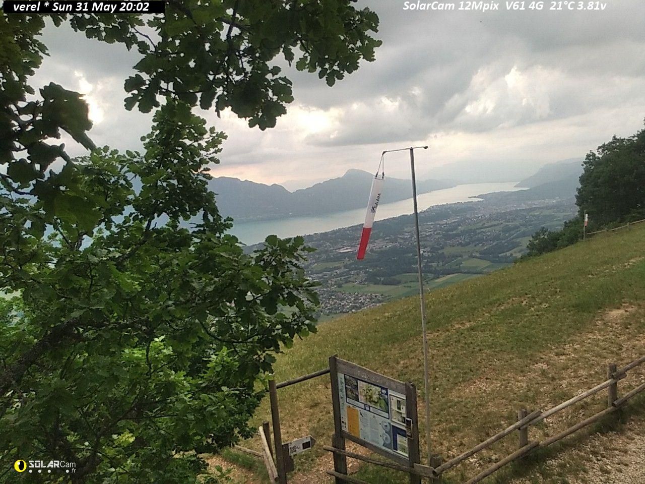 Verel-Pragondran: Décollage parapente