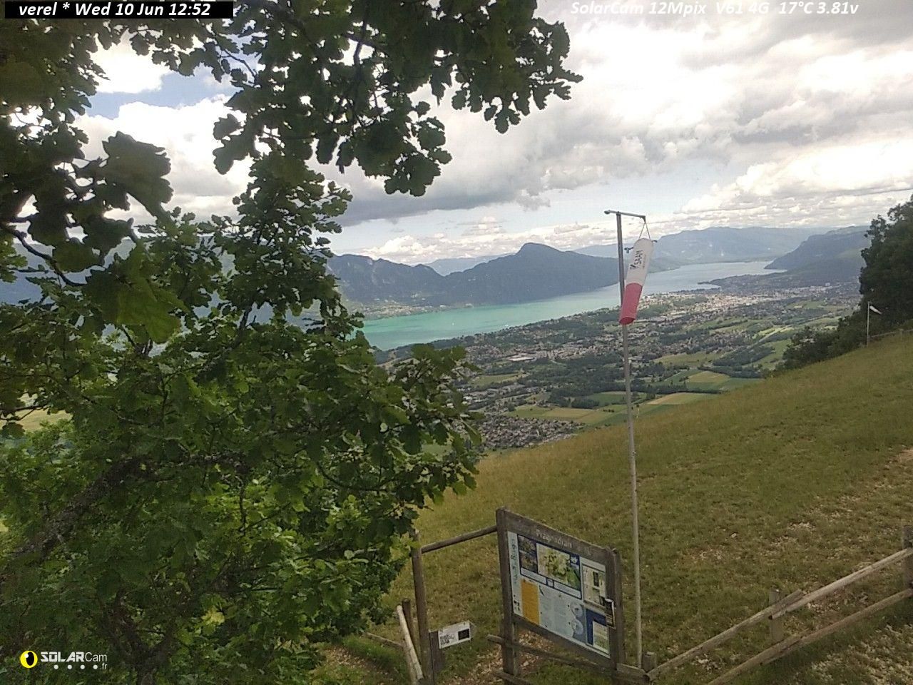 Verel-Pragondran: Décollage parapente
