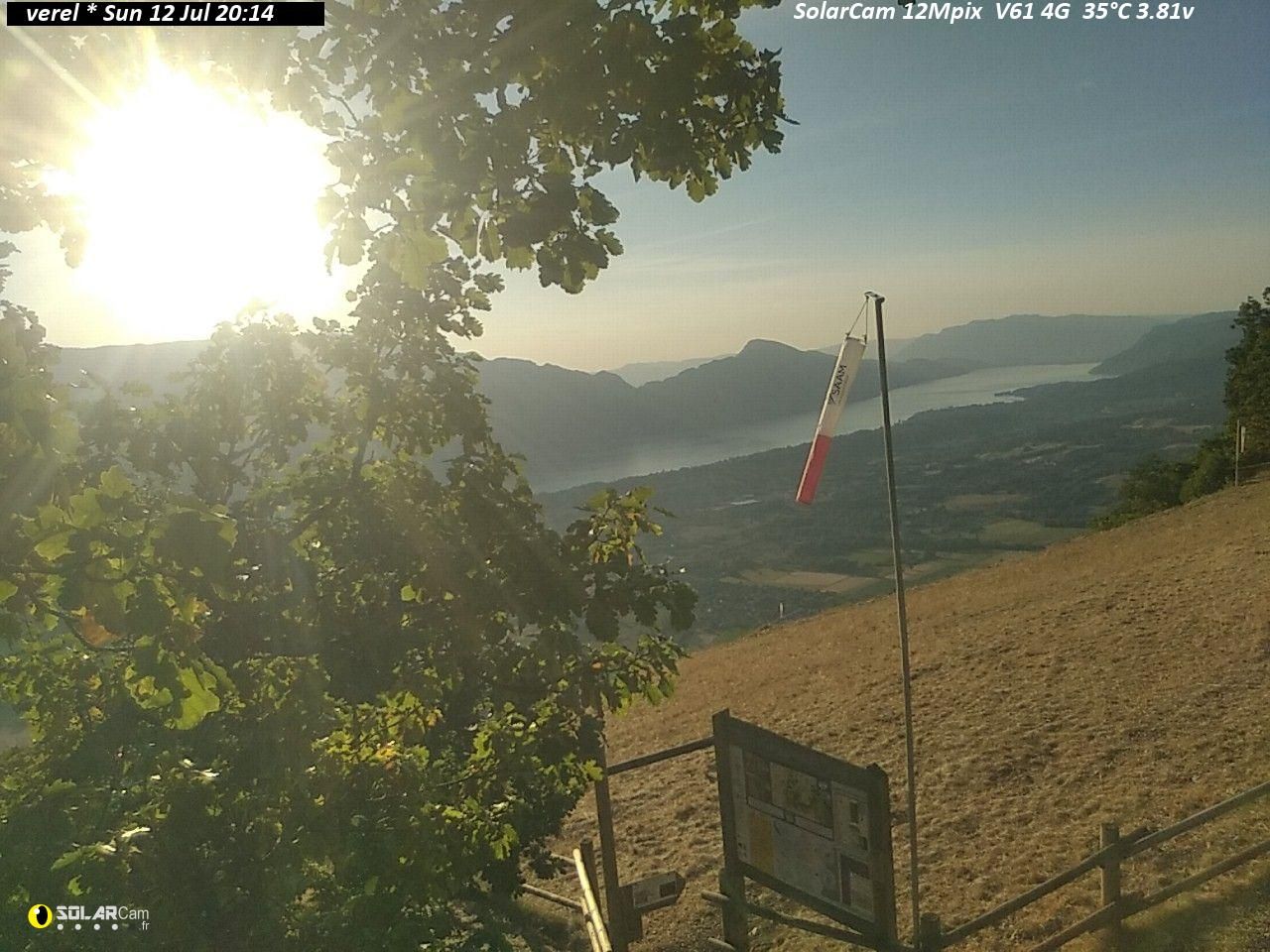 Verel-Pragondran: Décollage parapente