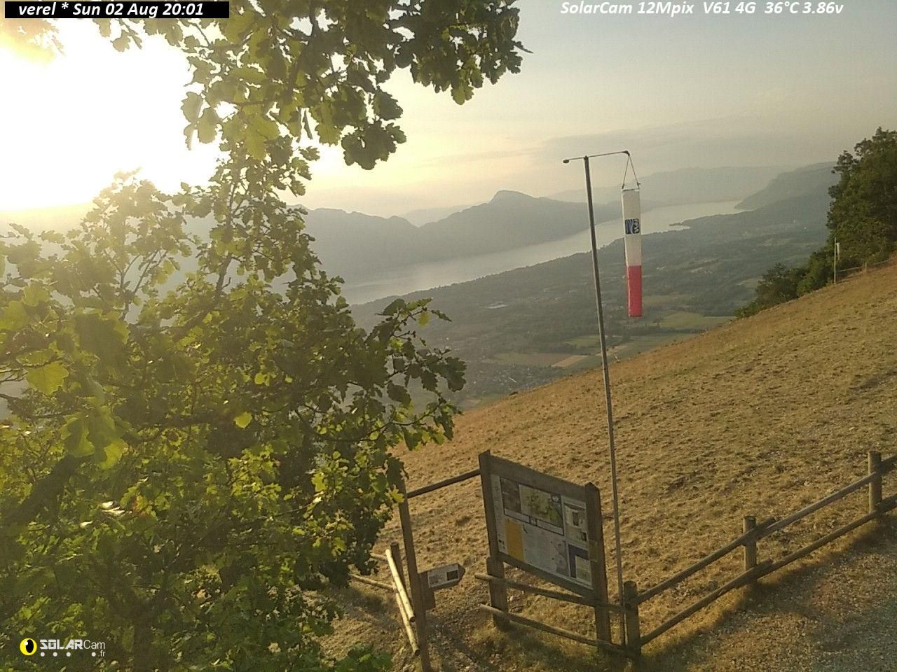 Verel-Pragondran: Décollage parapente