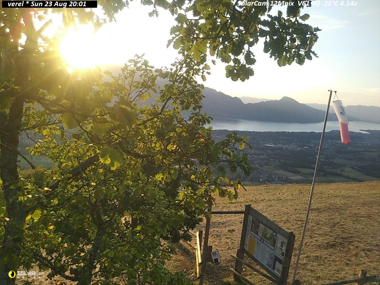 Verel-Pragondran: Décollage parapente