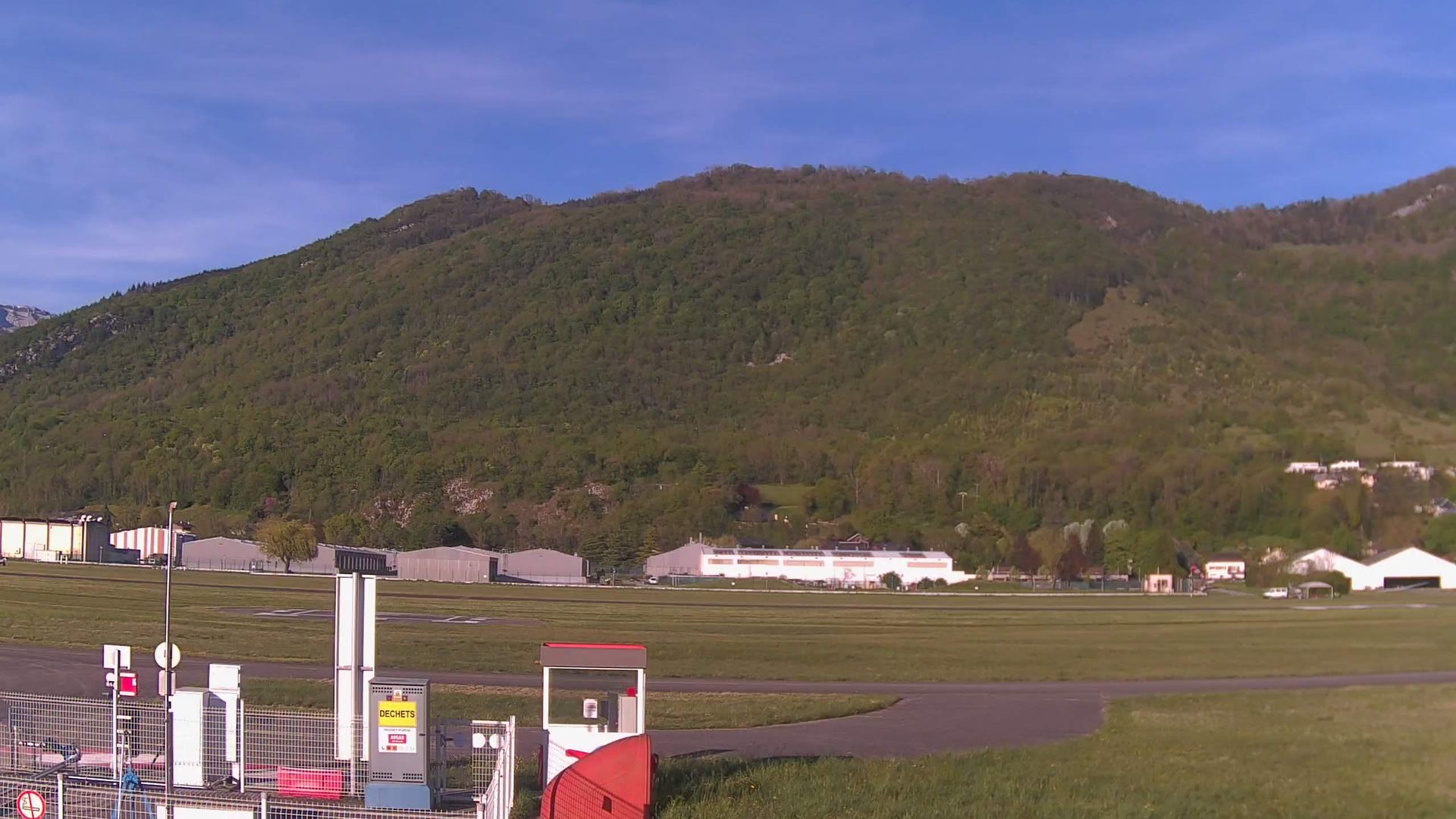 Barby › Est: Chambéry Challes-les-Eaux Aerodrome - Auvergne-Rhône-Alpes, France