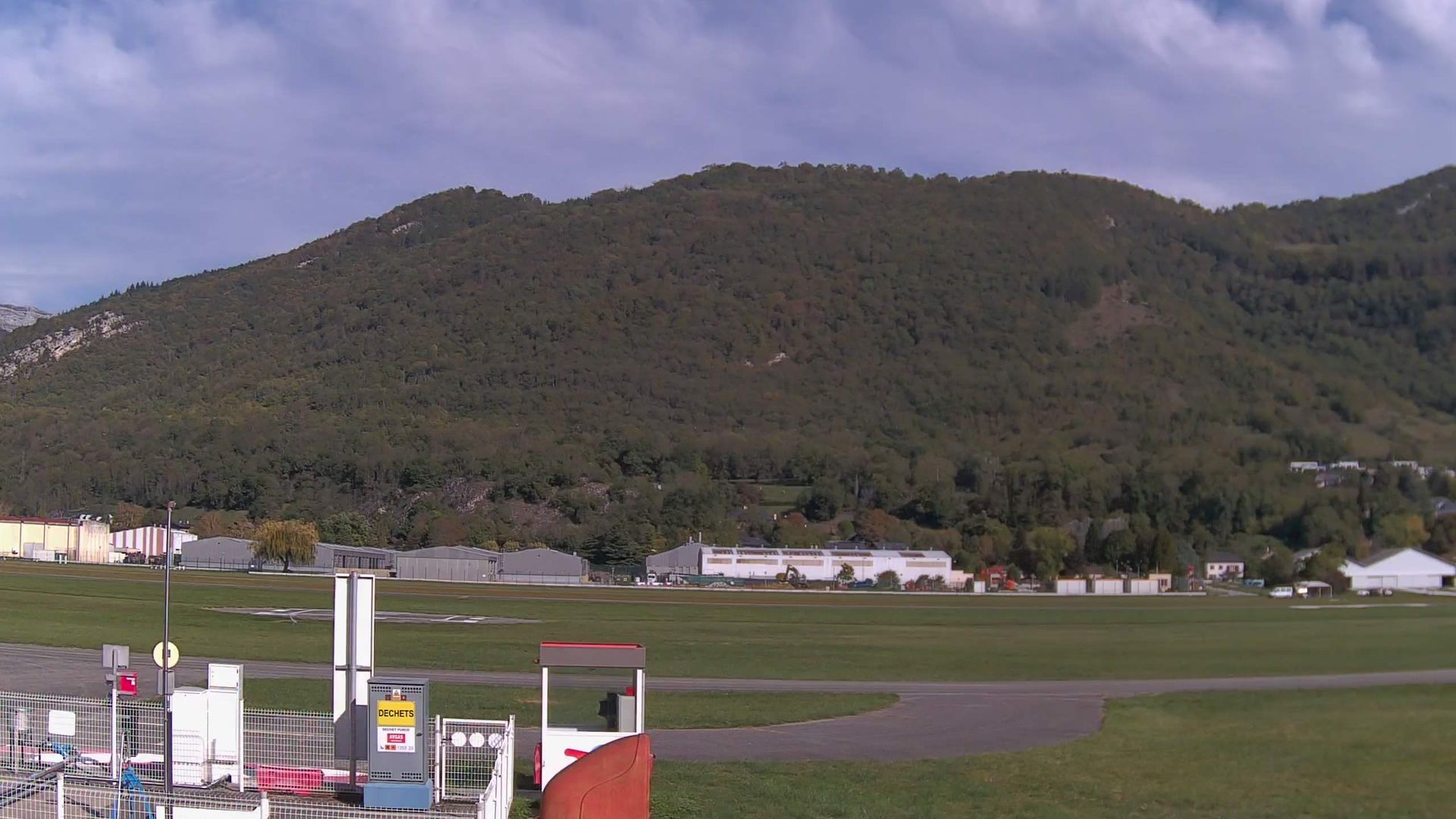 Barby › Est: Airfield of Chambery - Challes-les-Eaux