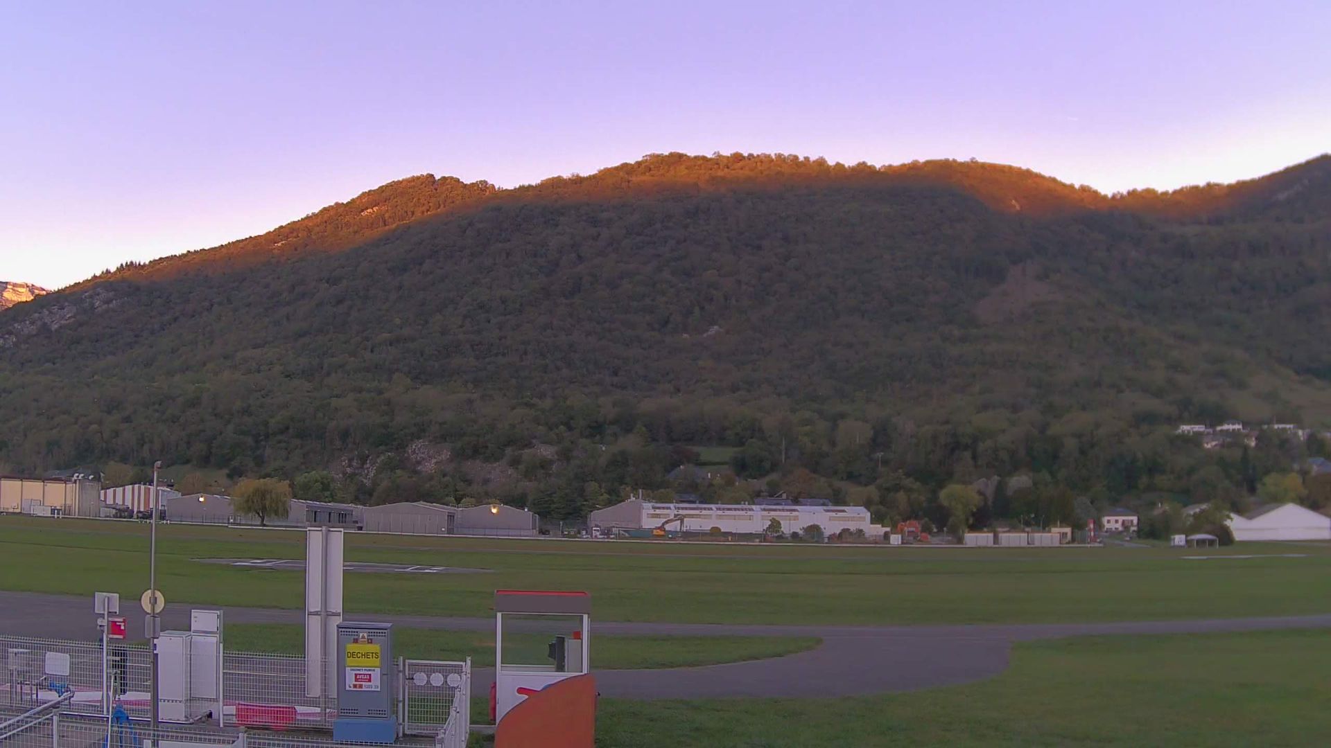 Barby › Est: Airfield of Chambery - Challes-les-Eaux