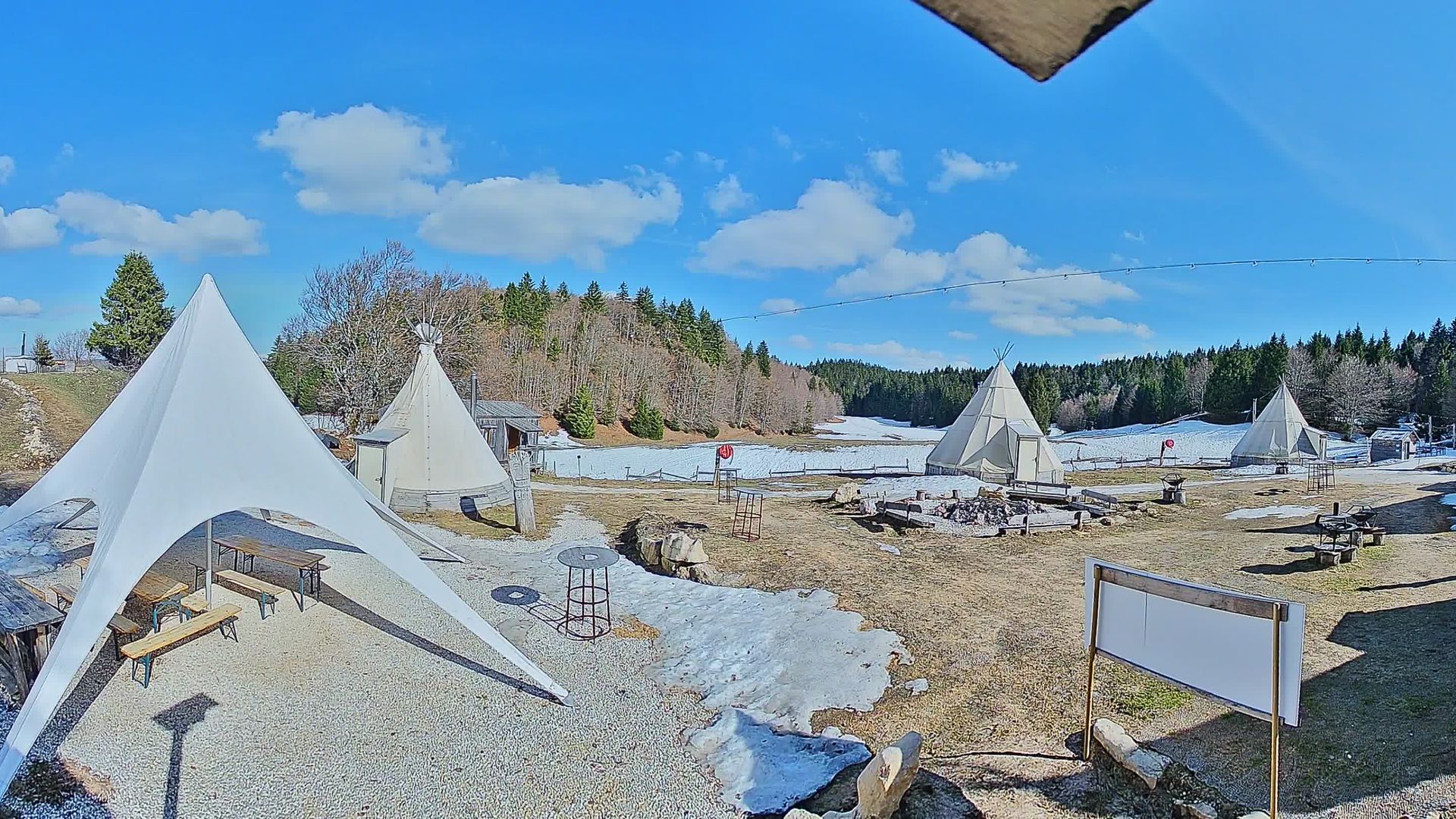 Montcel: Le Revard - Village Tipi