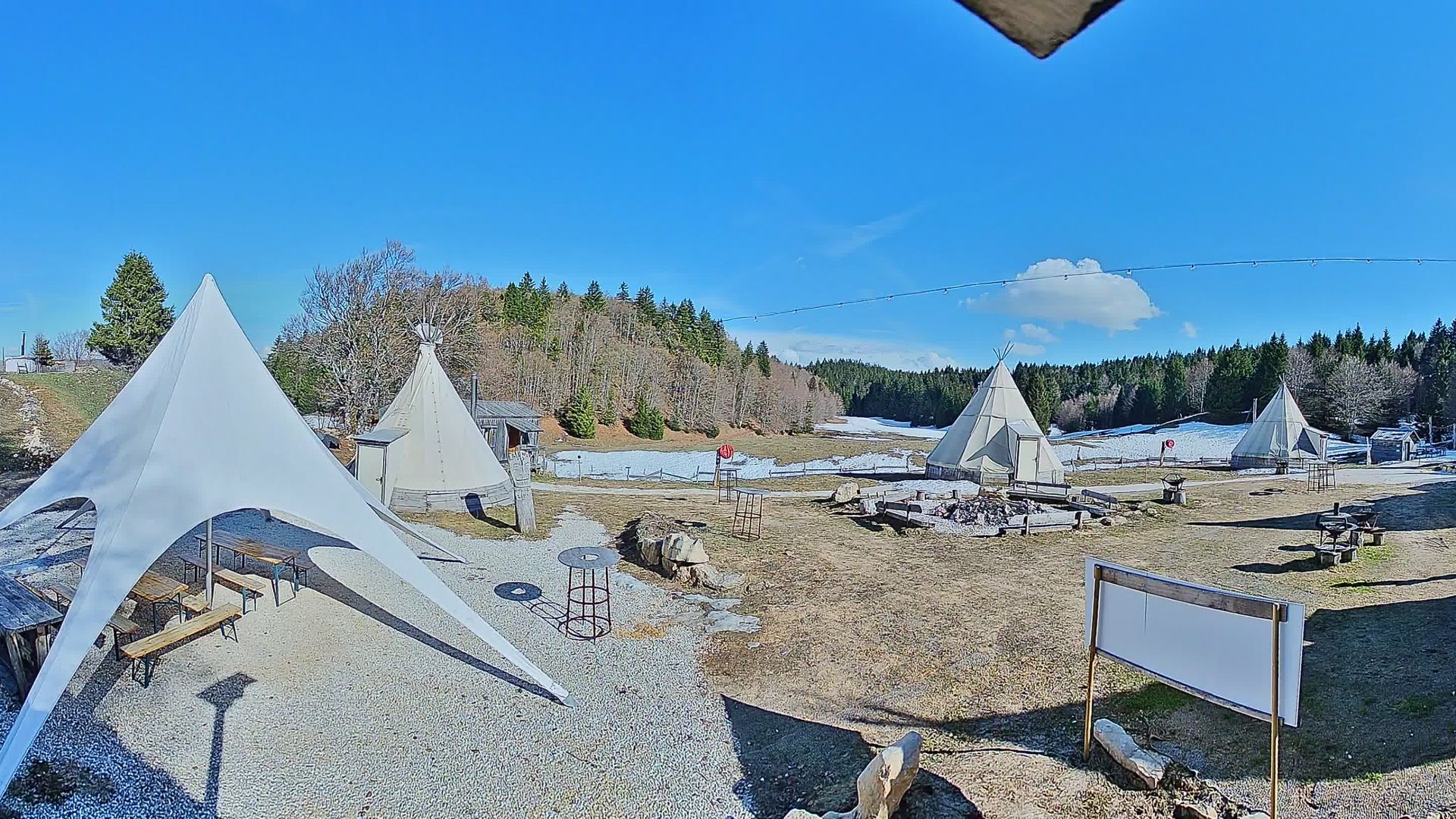 Montcel: Le Revard - Village Tipi