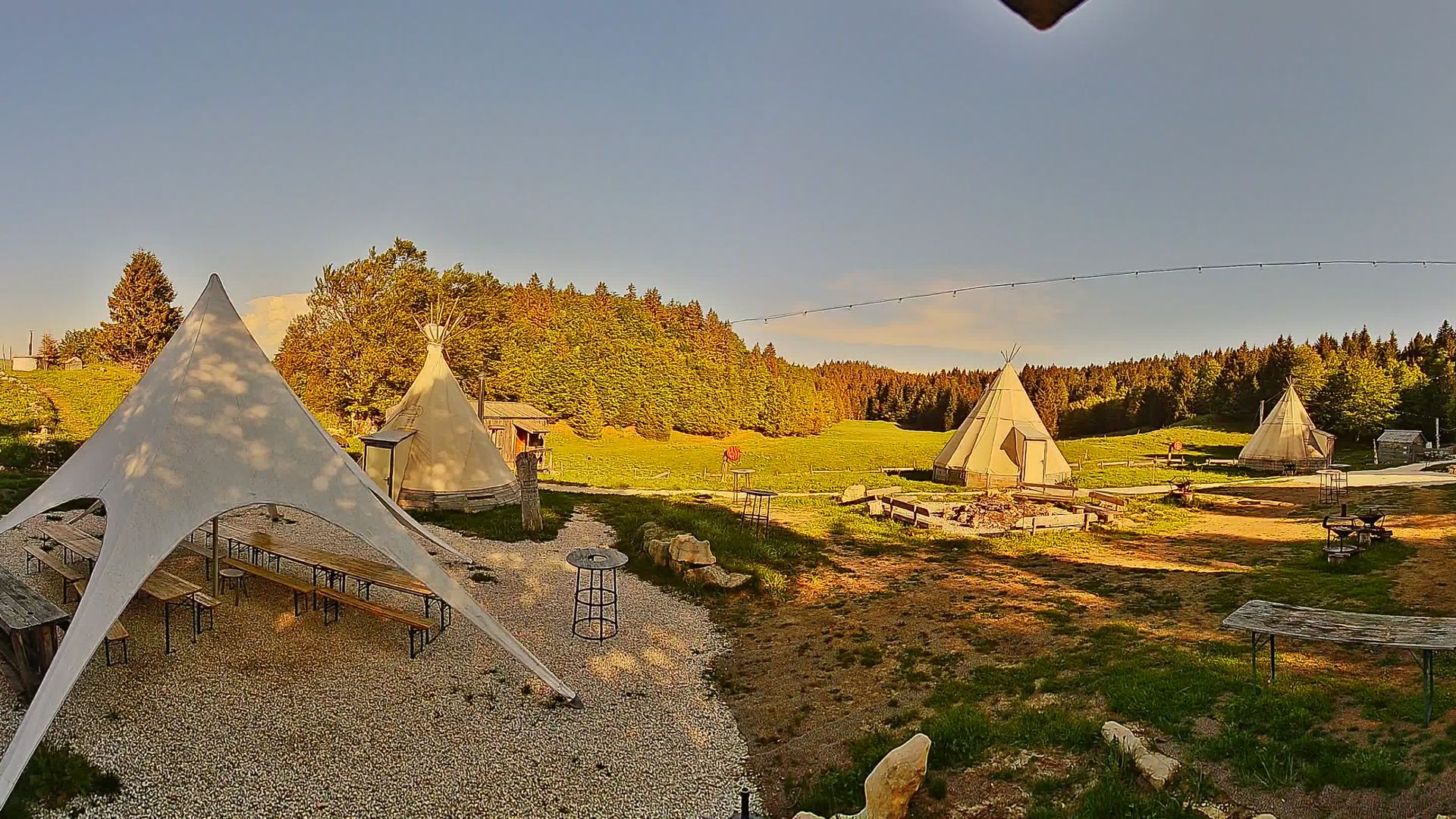 Montcel: Le Revard - Village Tipi