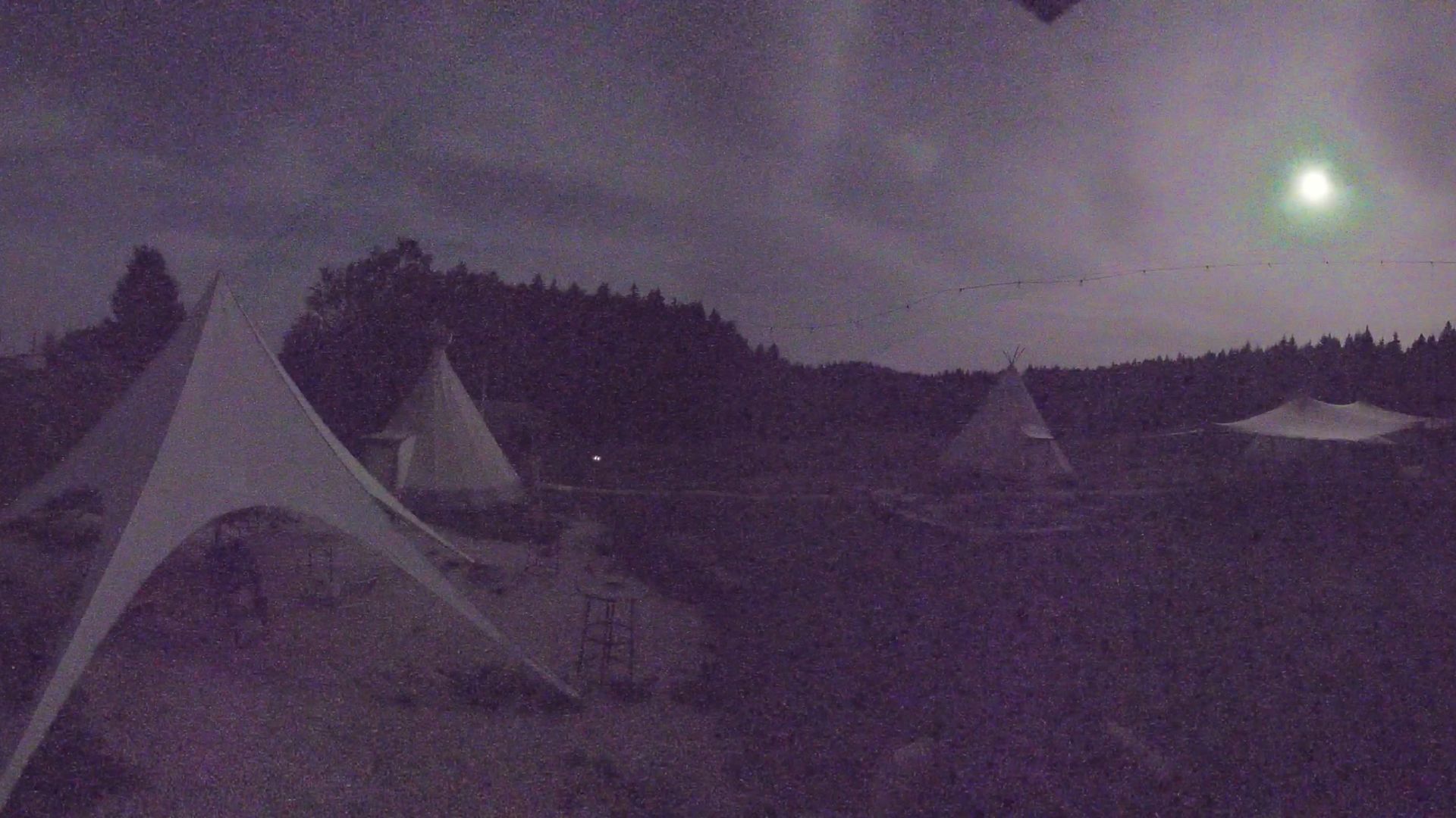 Montcel: Le Revard - Village Tipi