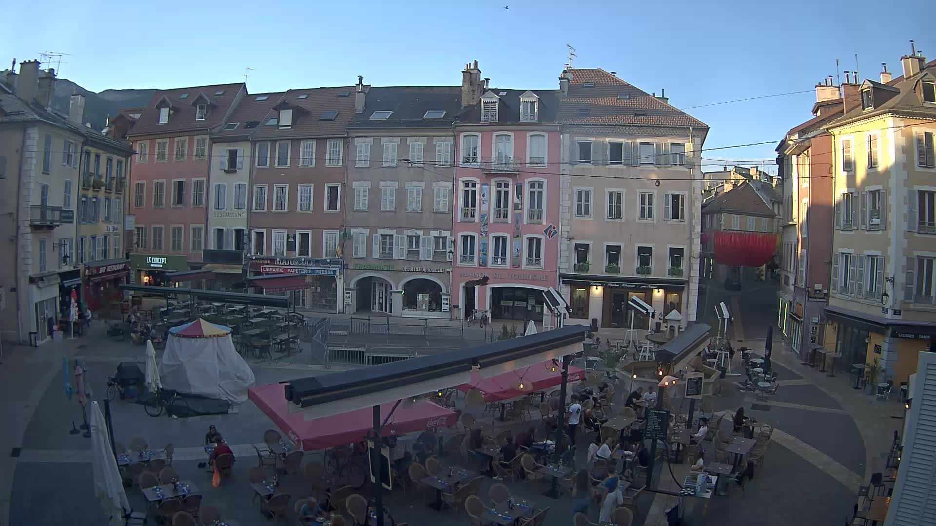 Gap › Nord: Place Jean Marcellin - Office de Tourisme