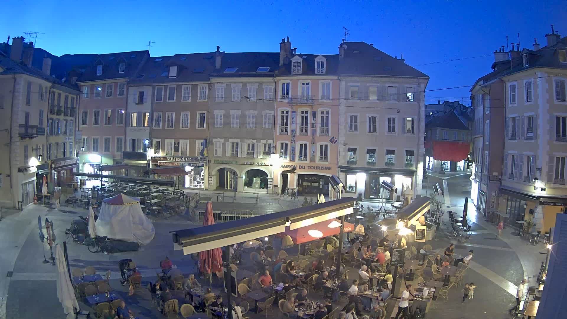 Gap › Nord: Place Jean Marcellin - Office de Tourisme