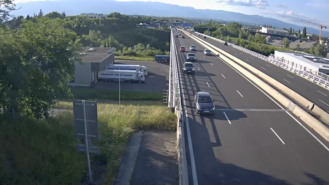 Saint-Julien-en-Genevois: A401 Douane de Bardonnex, vue orientée vers Genève