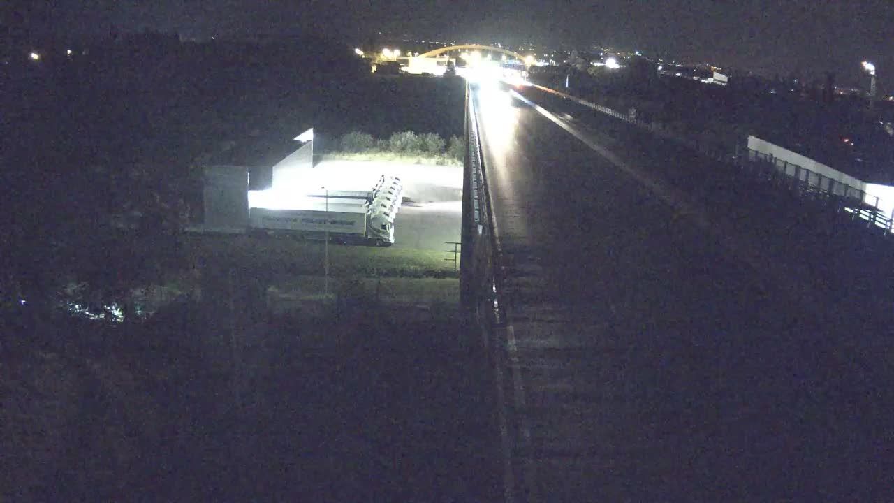 Saint-Julien-en-Genevois: A401 Douane de Bardonnex, vue orientée vers Genève