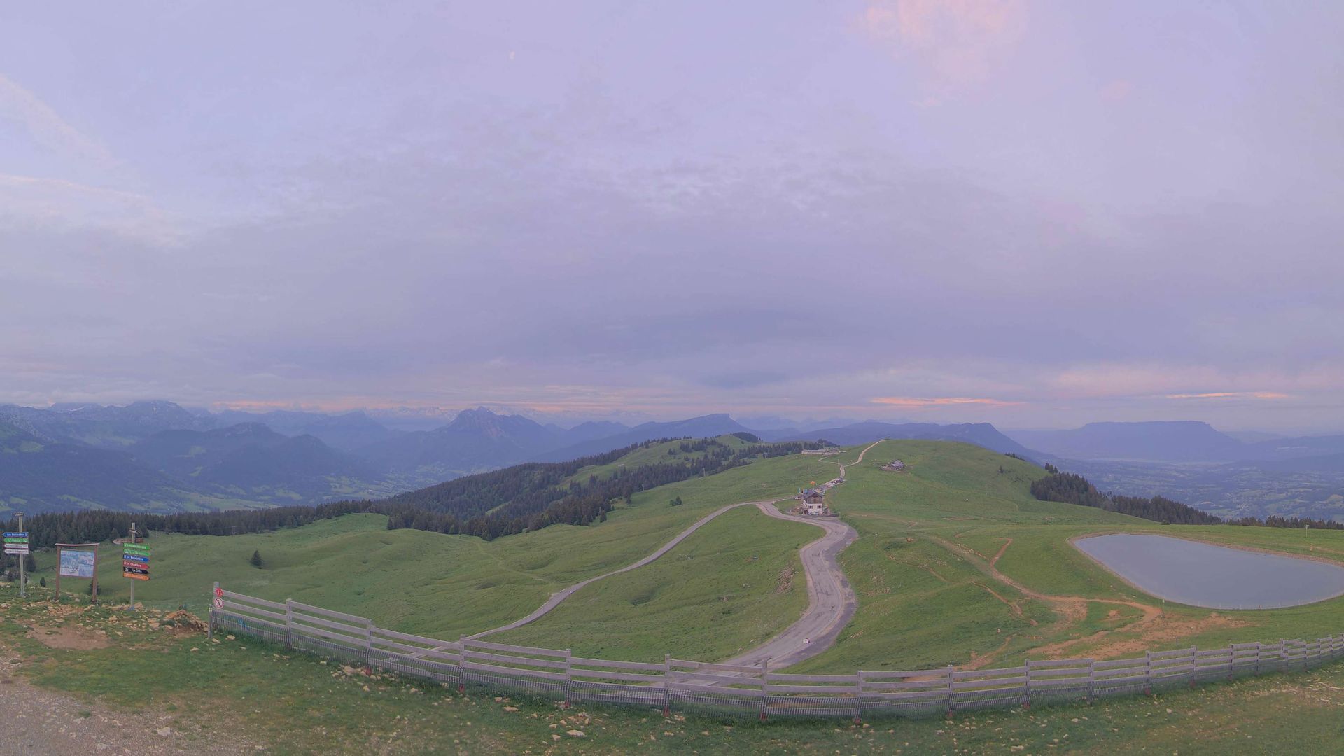Viuz-la-Chiésaz: Semnoz - Bauges - Aravis