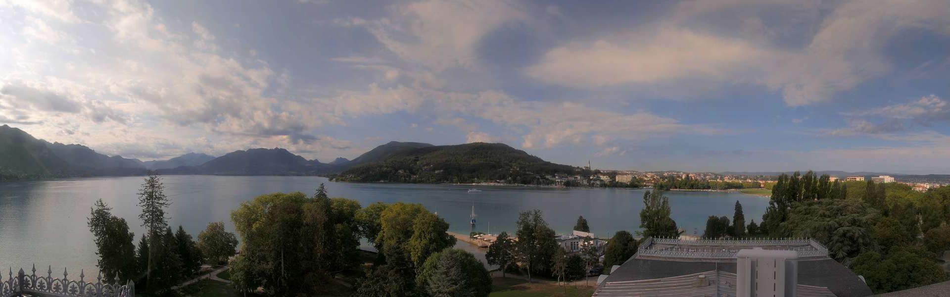 Annecy › Sud: Plage Des Marquisats - Boardwalk - Lake Annecy