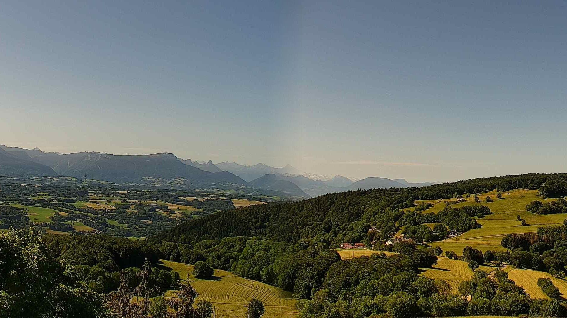 Collonges-sous-Salève: Panoramique du Jura aux Alpes, depuis le Salève