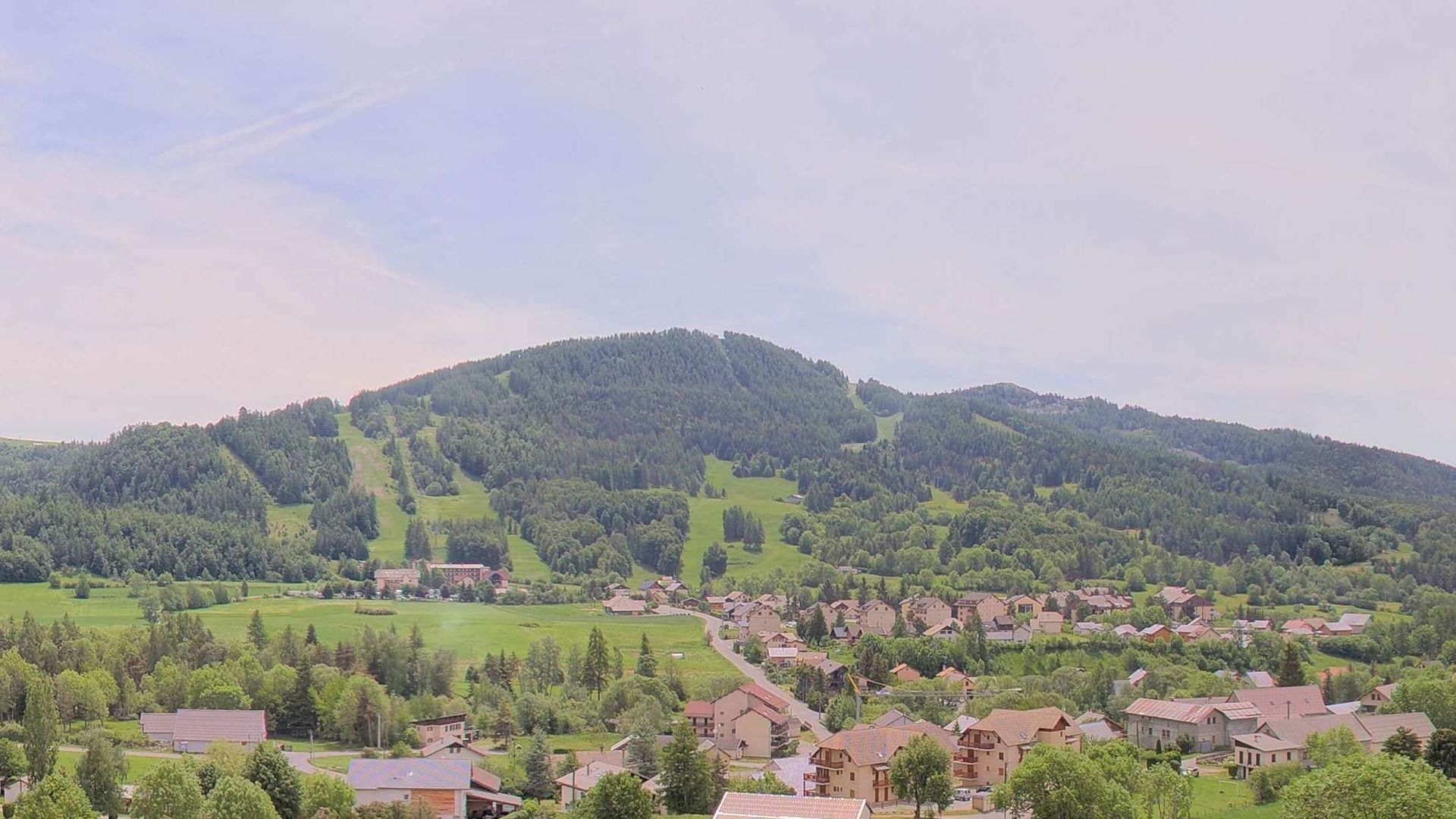Ancelle › Sud: Sommet de Chatégré - Route des Taillas